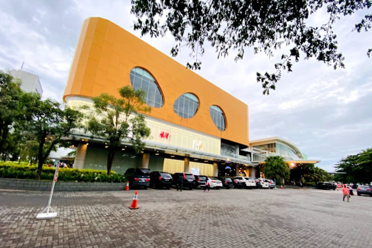 Pusat Belanja The Park Solo Grogol: Tempat Belanja dan Hiburan Terlengkap