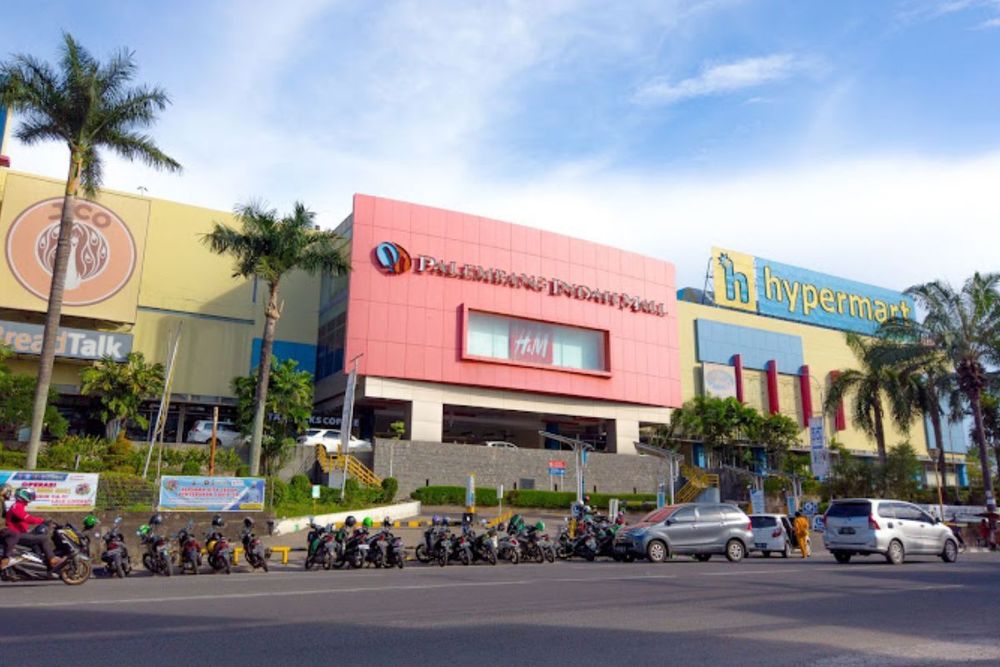 Pusat Belanja Palembang Indah Mall (PIM): Tempat Belanja dan Hiburan Utama