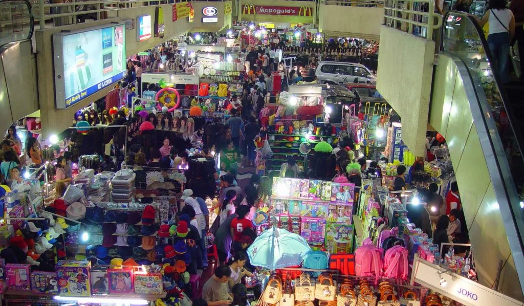 Pusat Belanja Pasar Pagi Mangga Dua: Surga Belanja di Jakarta