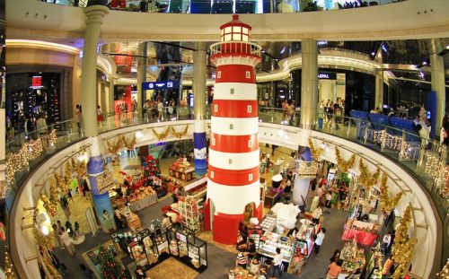 Pusat Belanja Terminal 21: Destinasi Belanja dan Hiburan di Bangkok