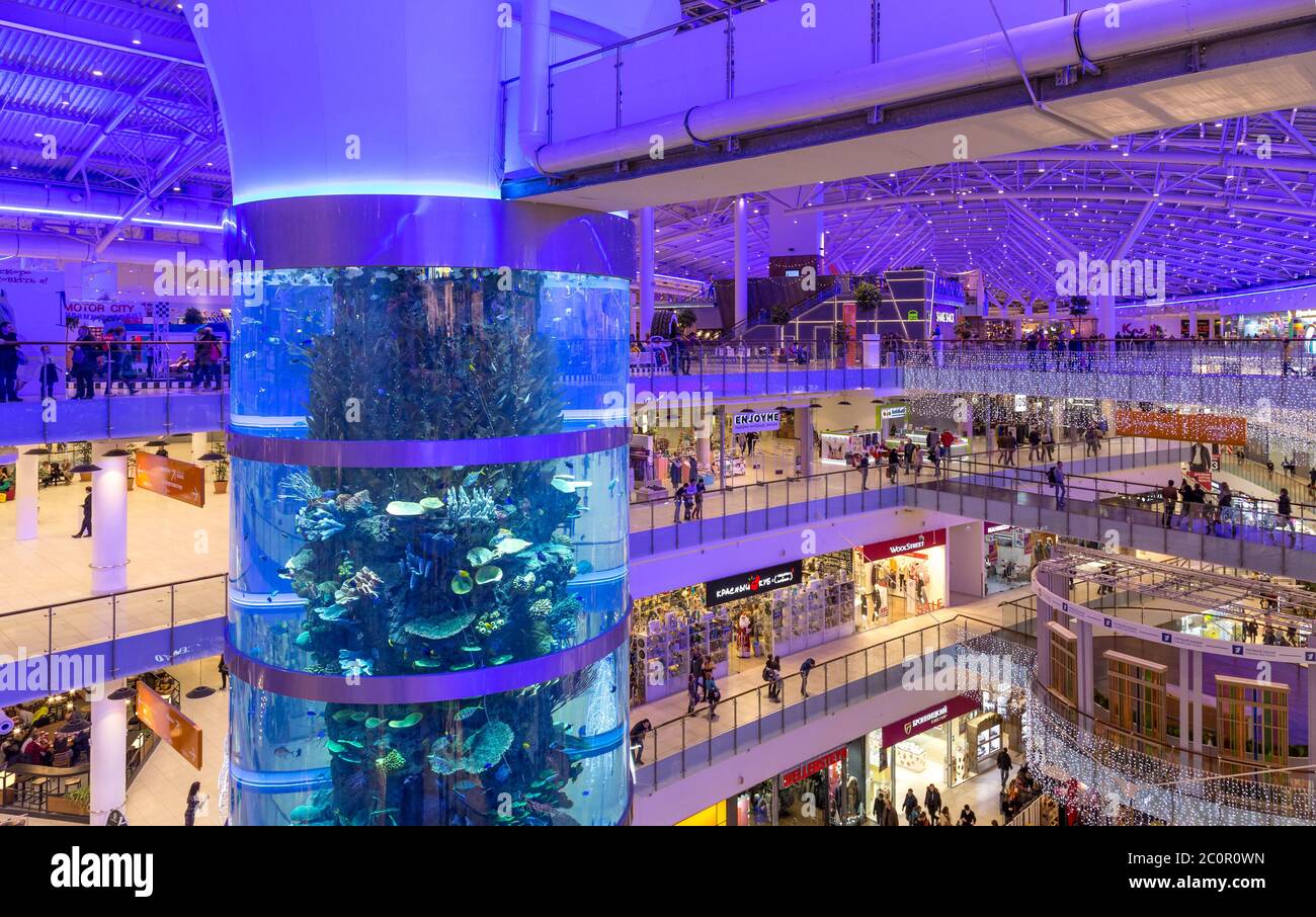 Pusat Belanja Aviapark: Mall Modern dan Lengkap di Jakarta
