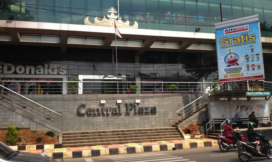Pusat Belanja Central Plaza Lampung: Tempat Belanja dan Hiburan Favorit