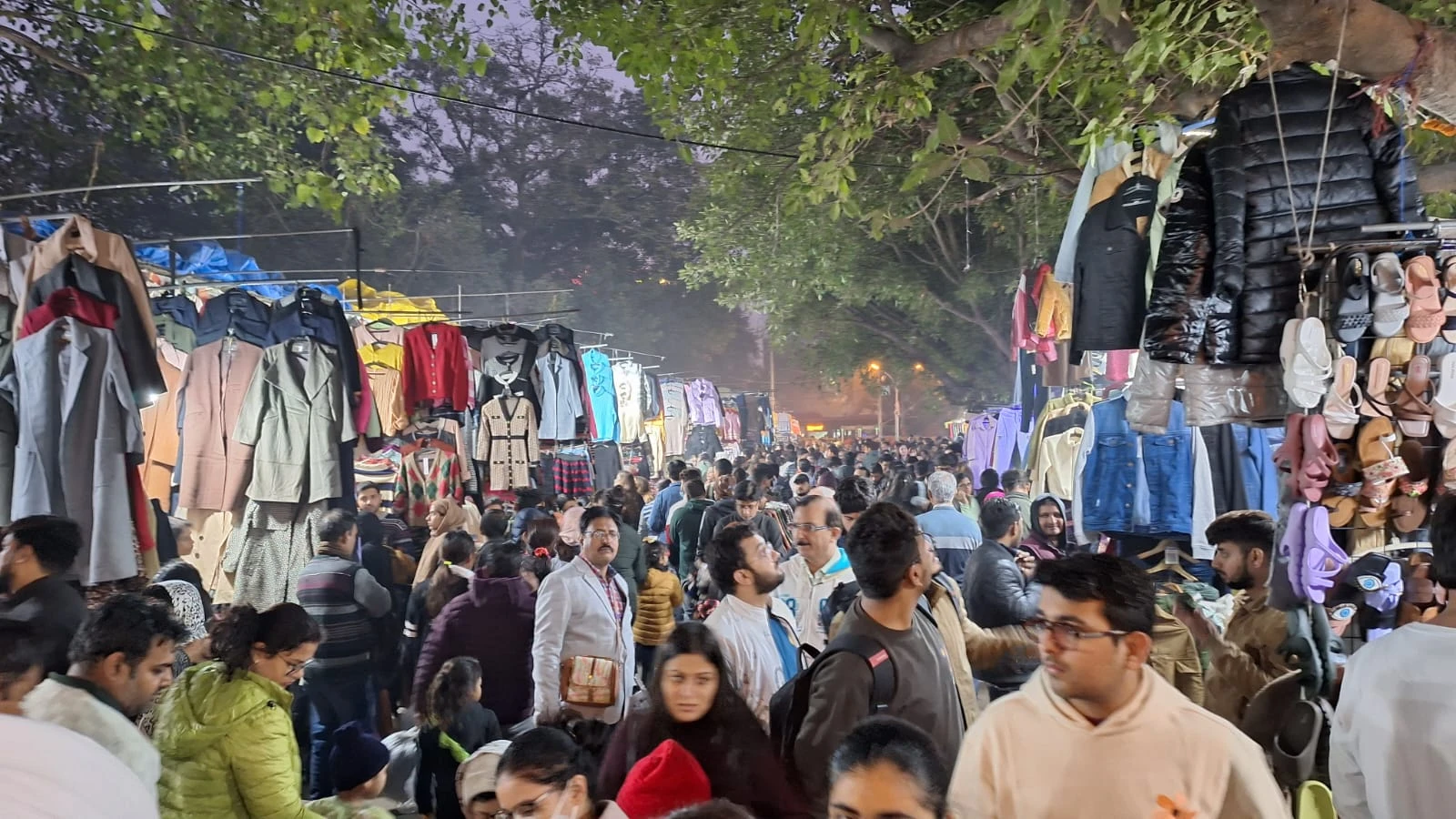 Pusat Belanja Chandni Chowk: Surga Belanja Tradisional di Delhi