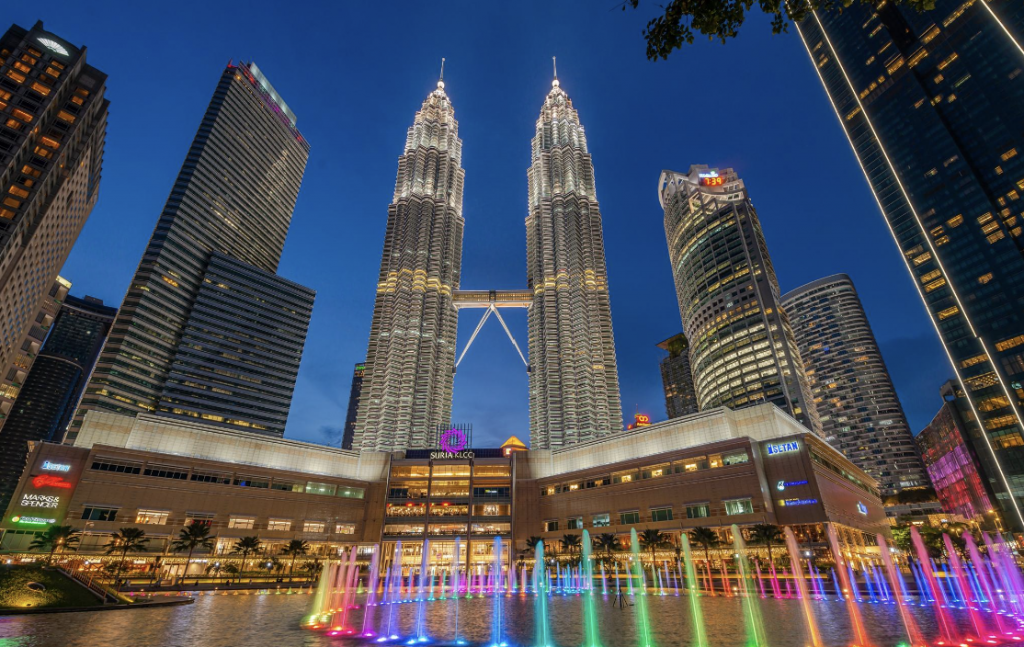 Pusat Belanja Suria KLCC: Tempat Belanja dan Hiburan Utama Kuala Lumpur