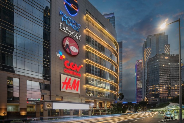Eksplorasi Pusat Belanja Pacific Place di Jakarta
