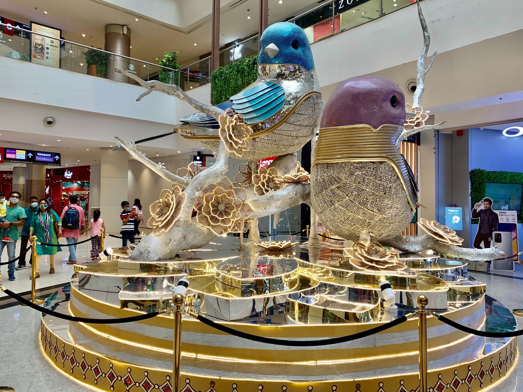 Mengenal Lebih Dekat Pusat Belanja Phoenix Market City