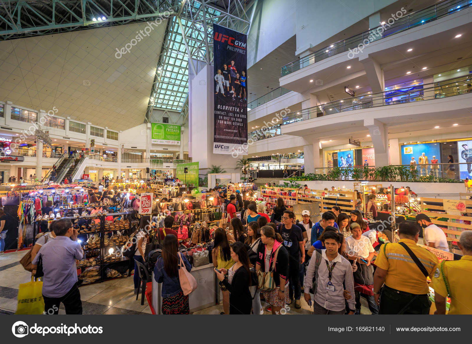 Pusat Belanja Glorietta: Tempat Berbelanja dan Hiburan Terlengkap