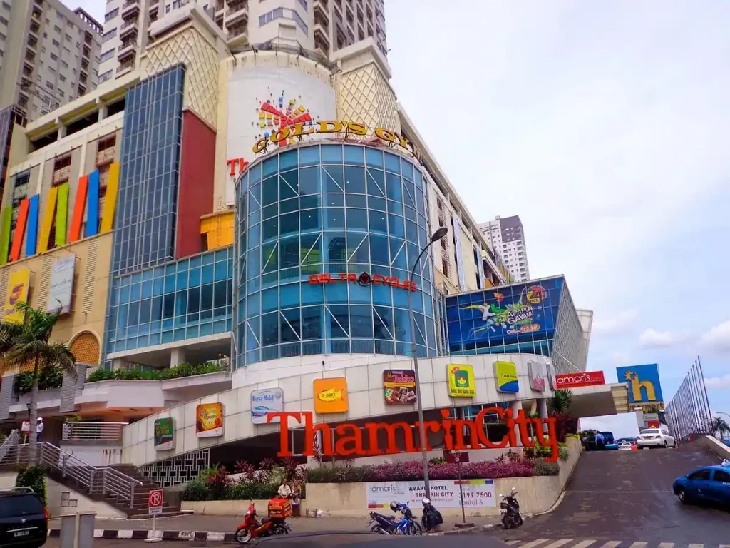 Pusat Belanja TriNoma: Tempat Belanja dan Hiburan Terpadu di Jakarta