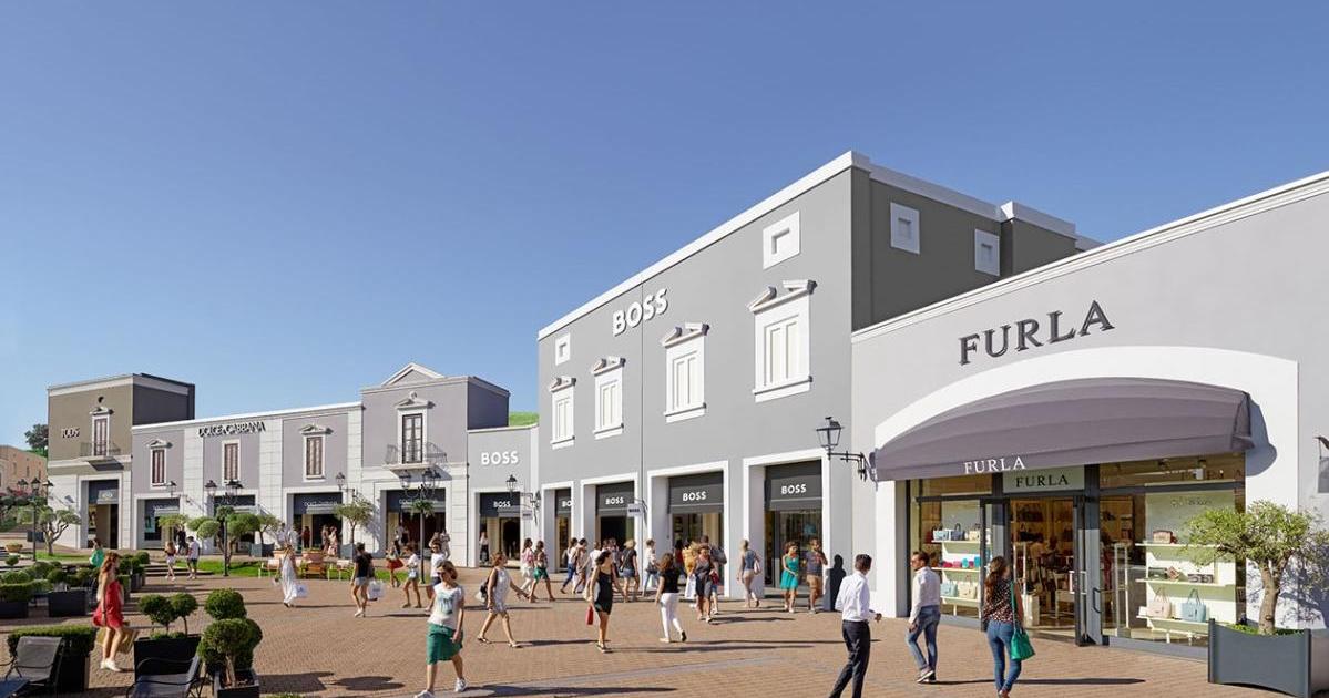 Mengenal Pusat Belanja Sicilia Outlet Village di Surabaya