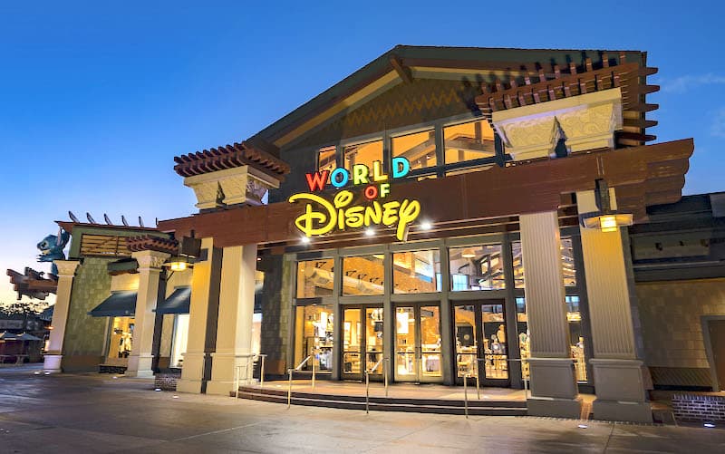 Menjelajahi Keunikan Pusat Belanja Disney Springs di Orlando