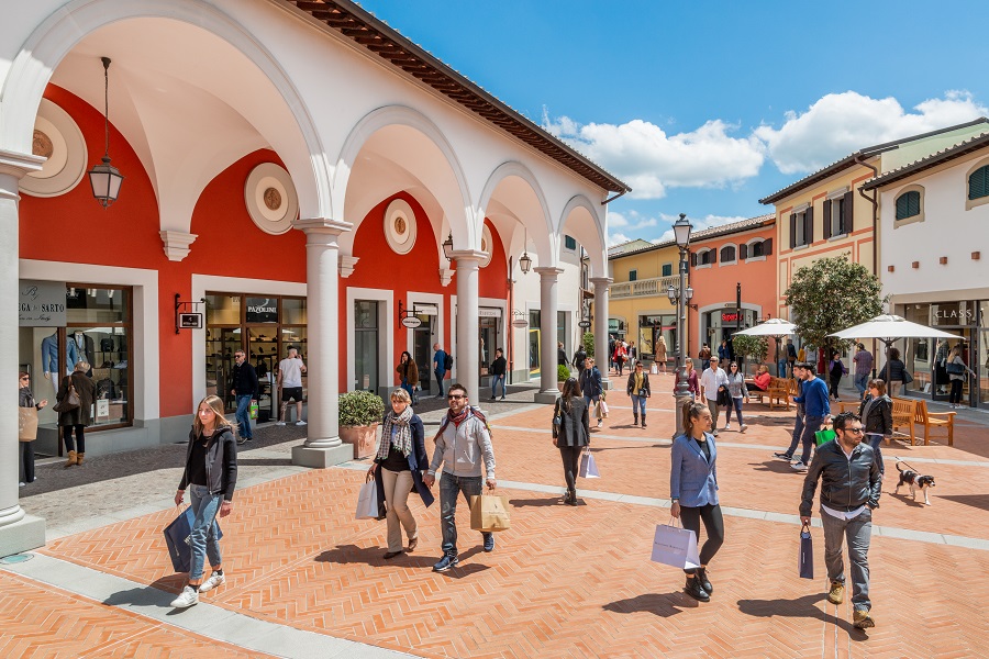 Pusat Belanja Barberino Designer Outlet: Surga Belanja dan Fashion