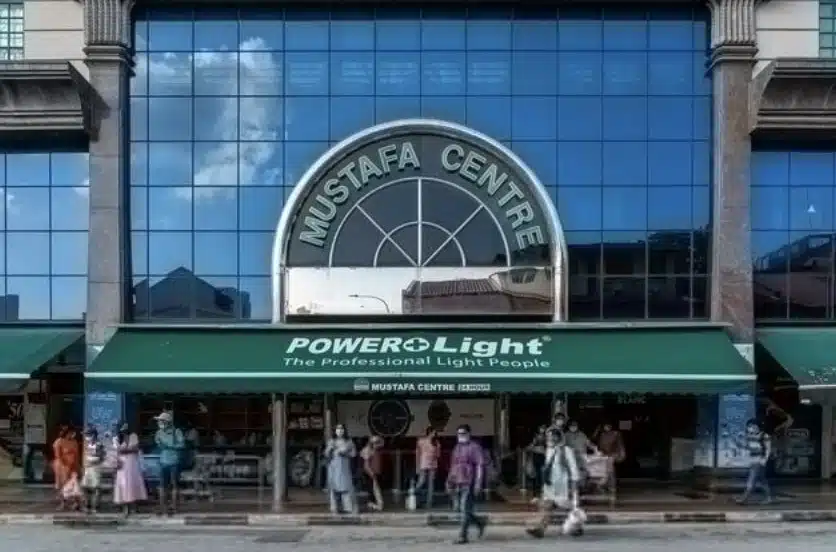 Mengulas Pusat Belanja Mustafa Centre: Surga Belanja di Singapura